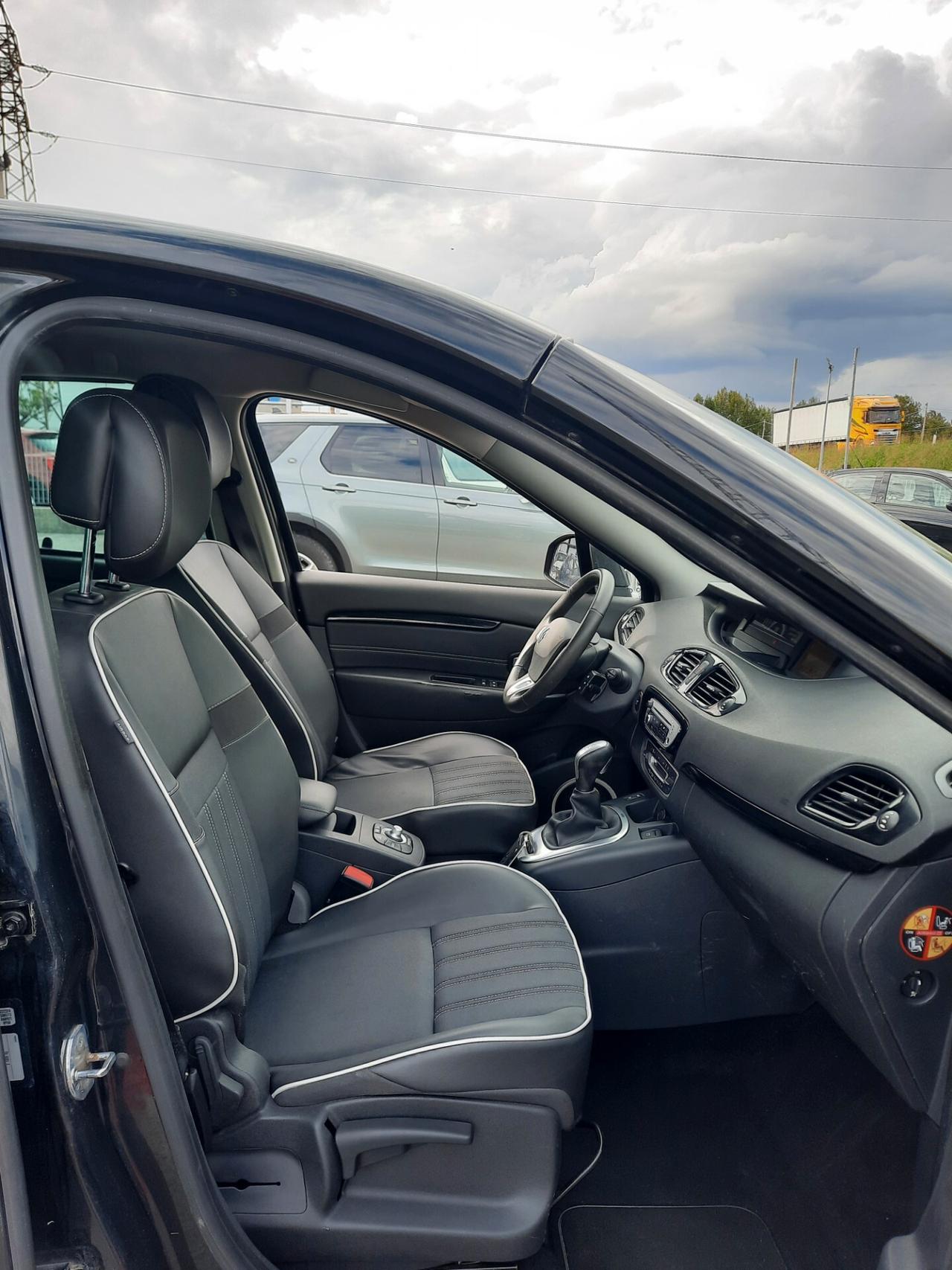 Renault Scenic Scénic XMod 1.5 dCi 110CV UNICO.PRO