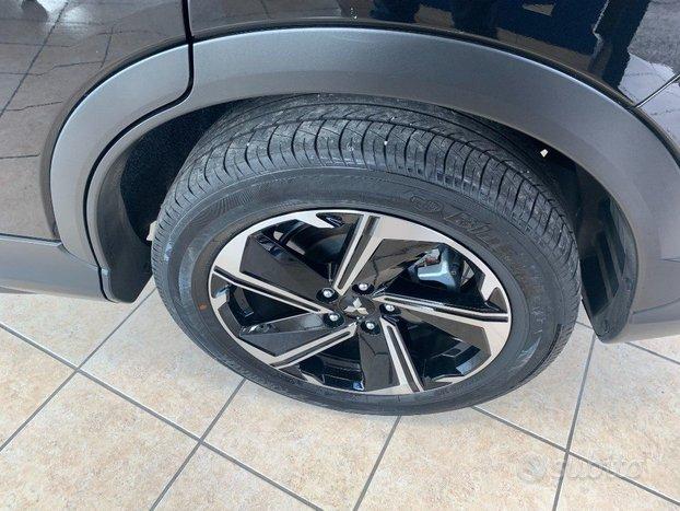 MITSUBISHI Eclipse Cross 2.4 MIVEC 4WD PHEV Inst