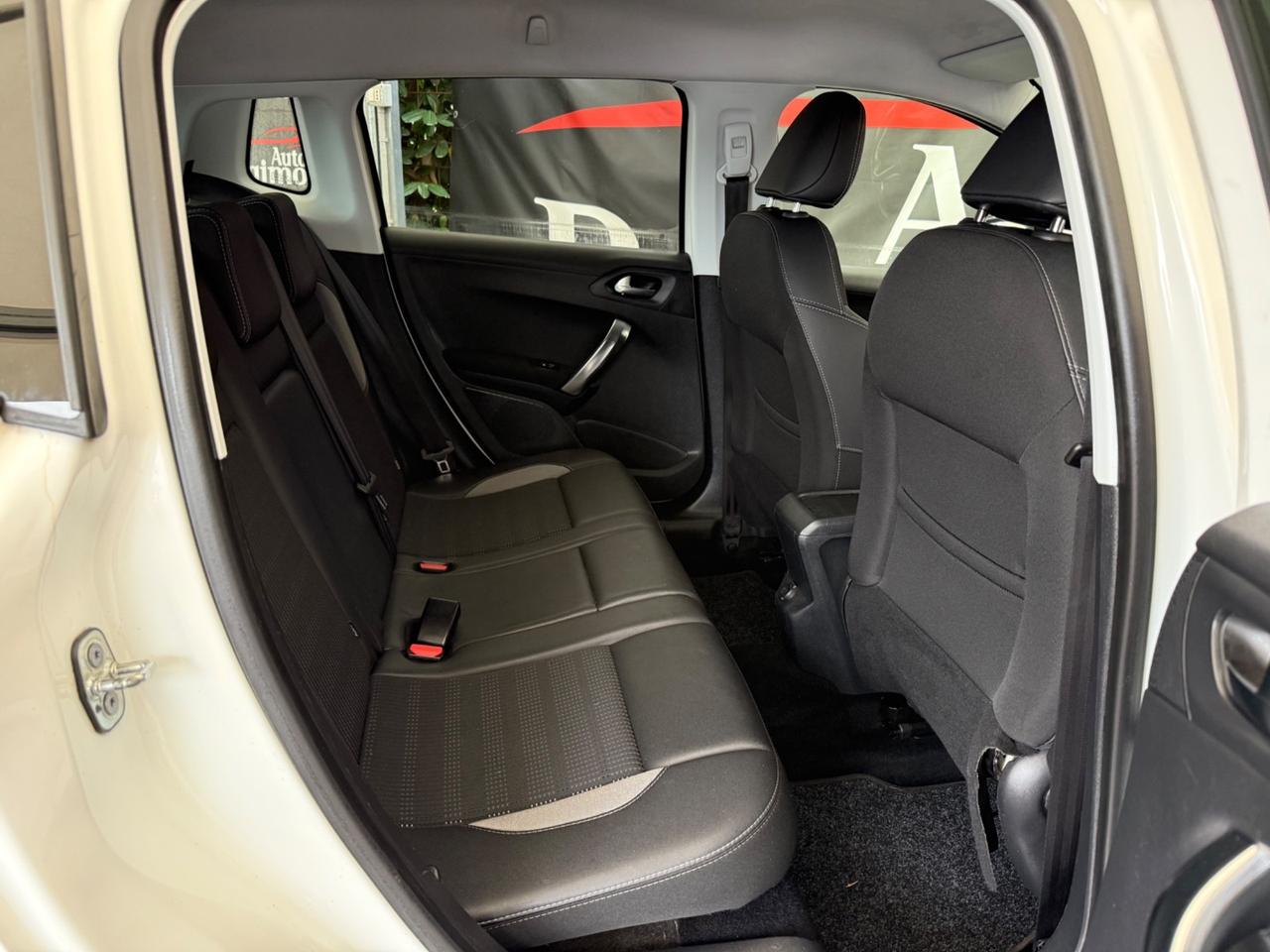 Peugeot 2008 Allure 110 Cv Automatica