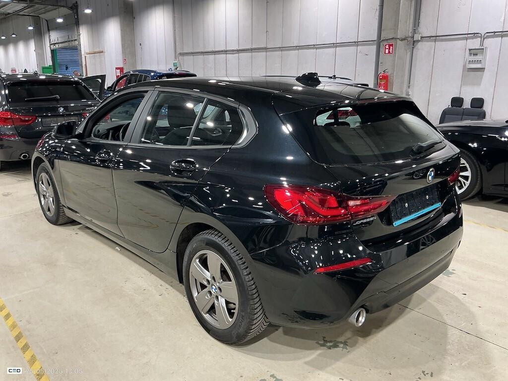 BMW 116D 115CV 6M. BUSINESS ADVANTAGE ( FARI LED - BMW DIGITAL COCKPIT - CRUISE - NAVI - MIRROR - PDC )