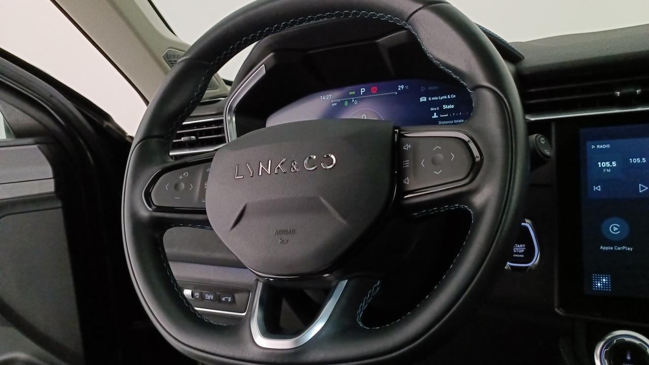 LYNK & CO 01 1.5 td phev auto