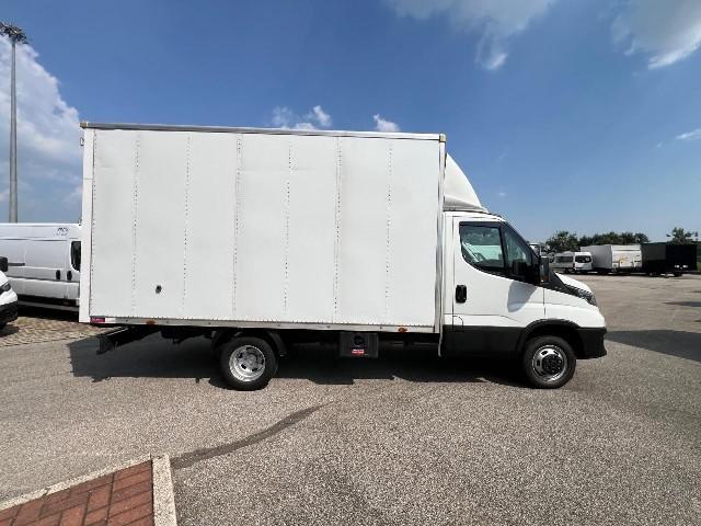 IVECO DAILY 35C14H BOX p 3750