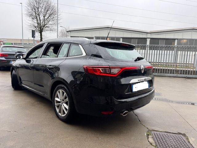 RENAULT Megane Mégane Sporter TCe 140 CV EDC FAP Intens