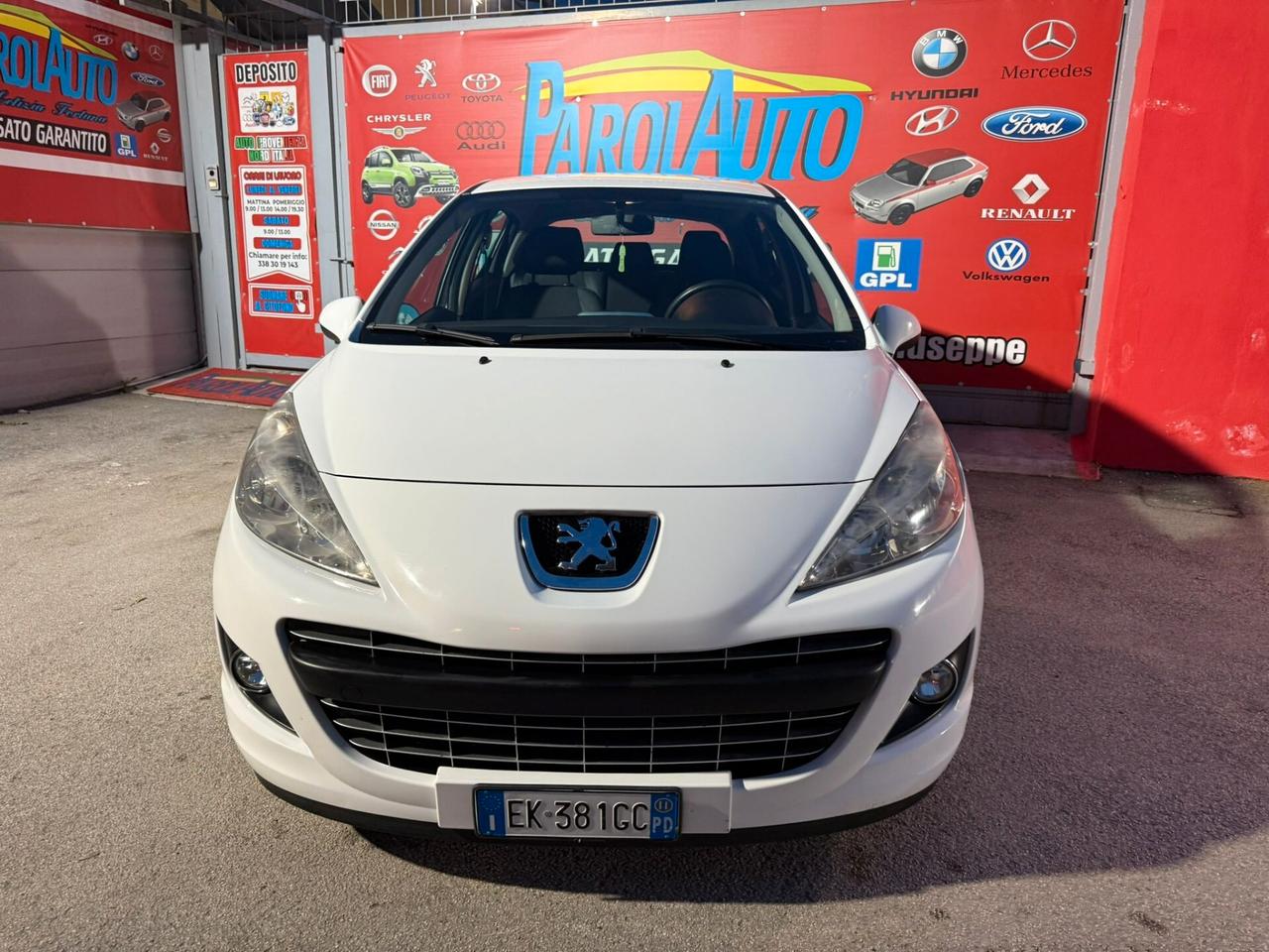 Peugeot 207 1.4 95cv Active - 2011