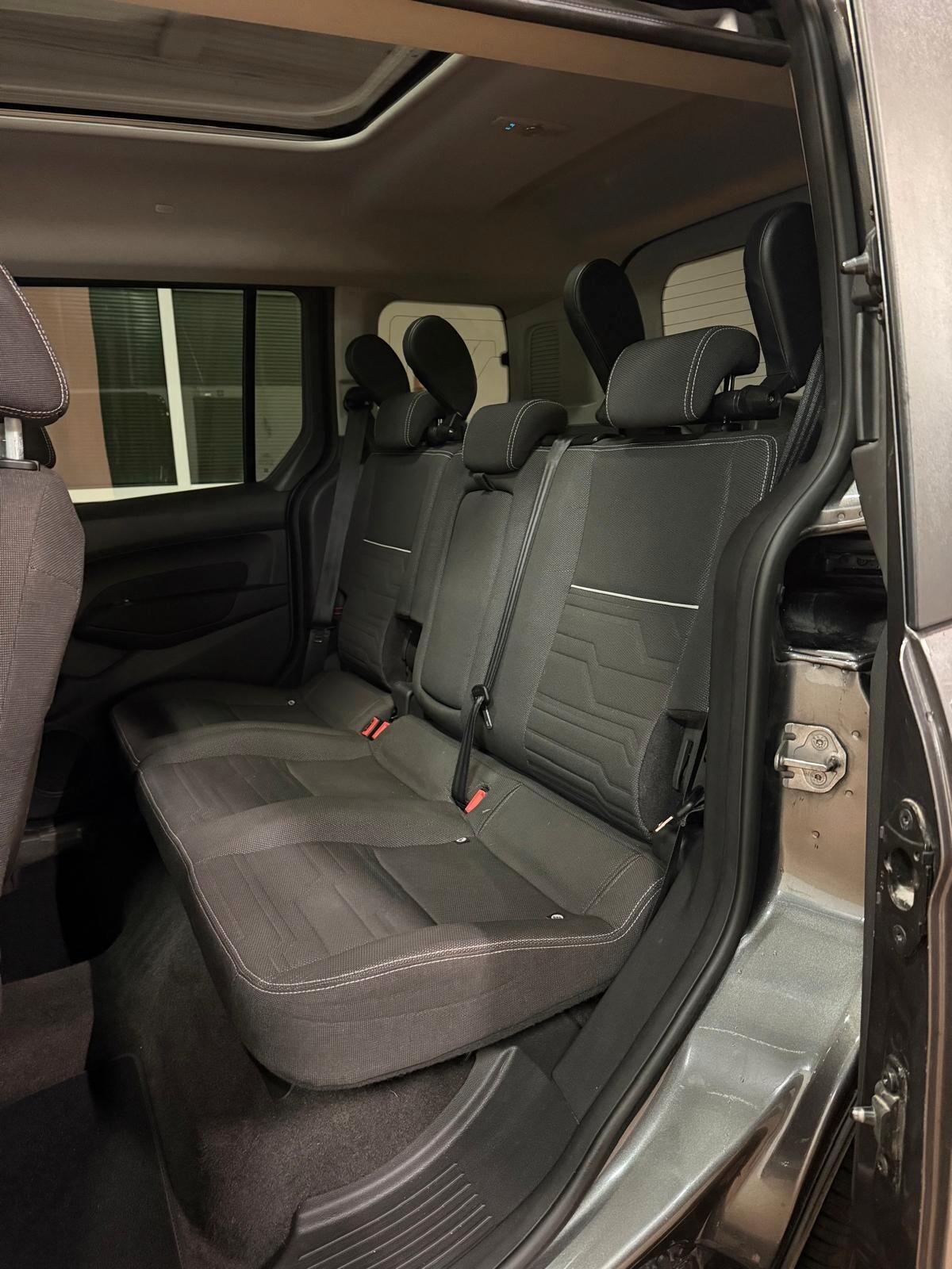 Ford Tourneo Connect 1.5 TDCi Titanium