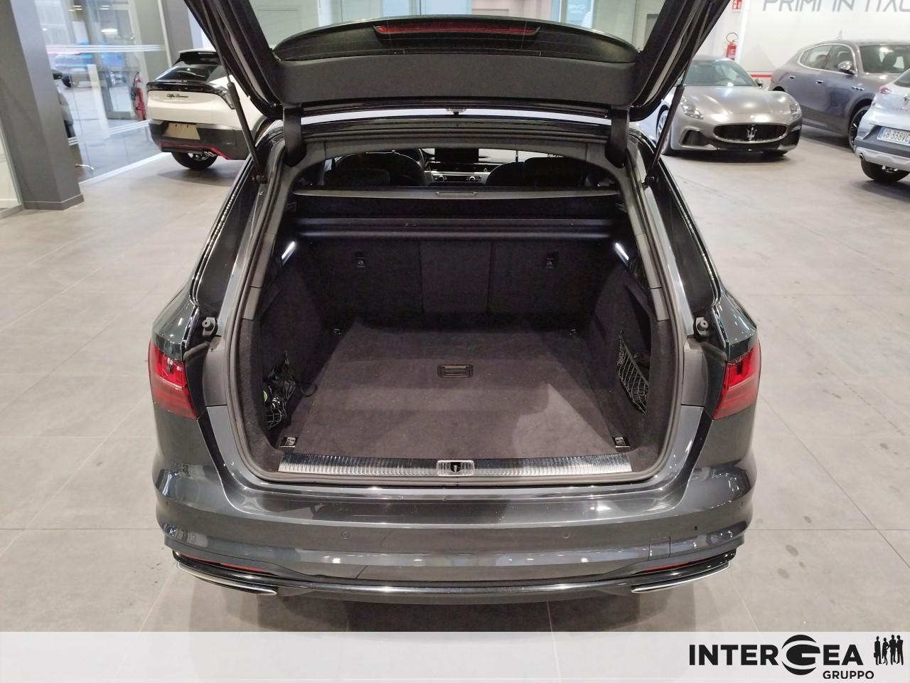 AUDI A4 Avant 35 2.0 tdi mhev Business Advanced