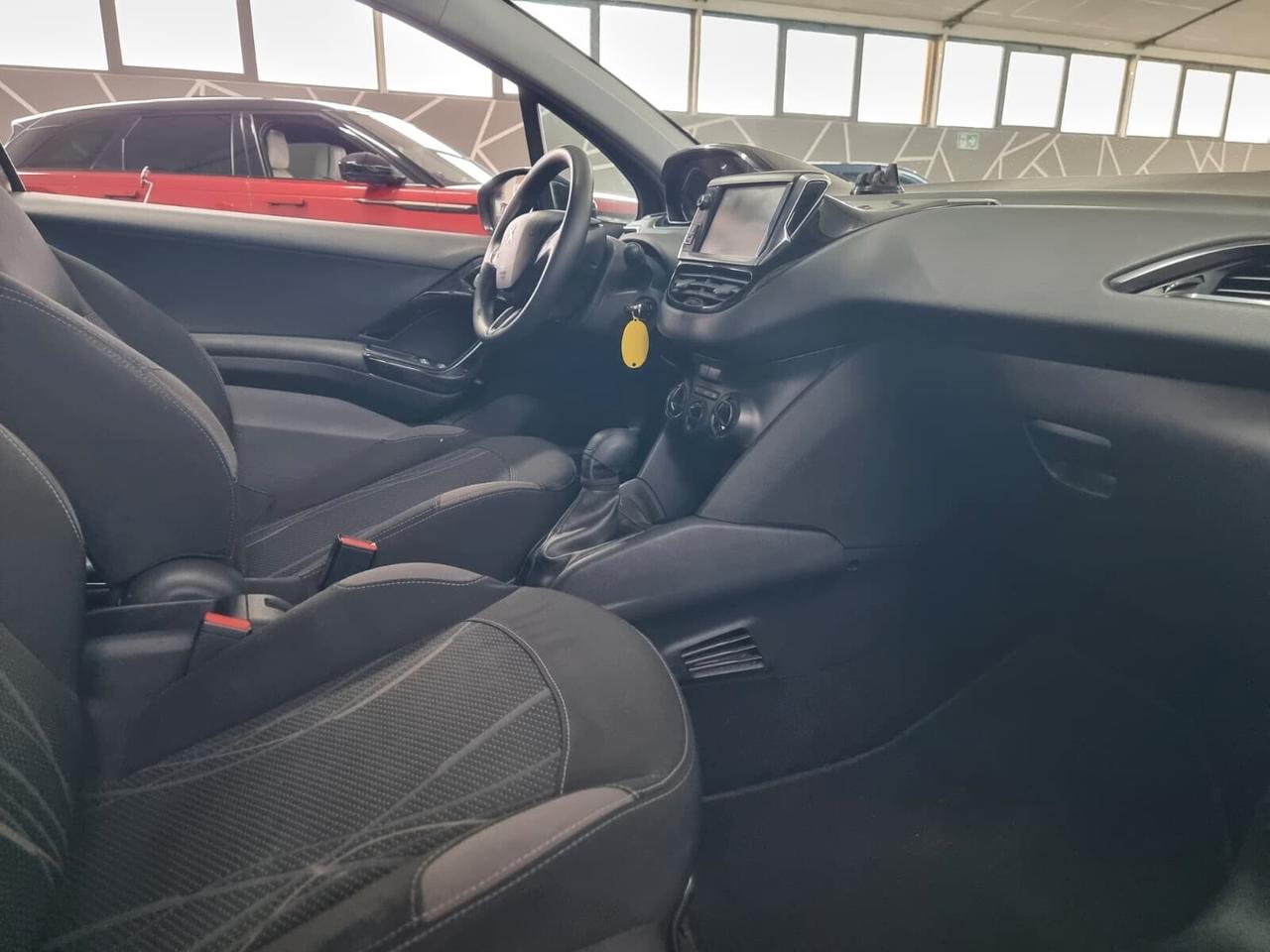 Peugeot 208 1.2 VTi 82 CV 3 porte Access NEOPATENTATI