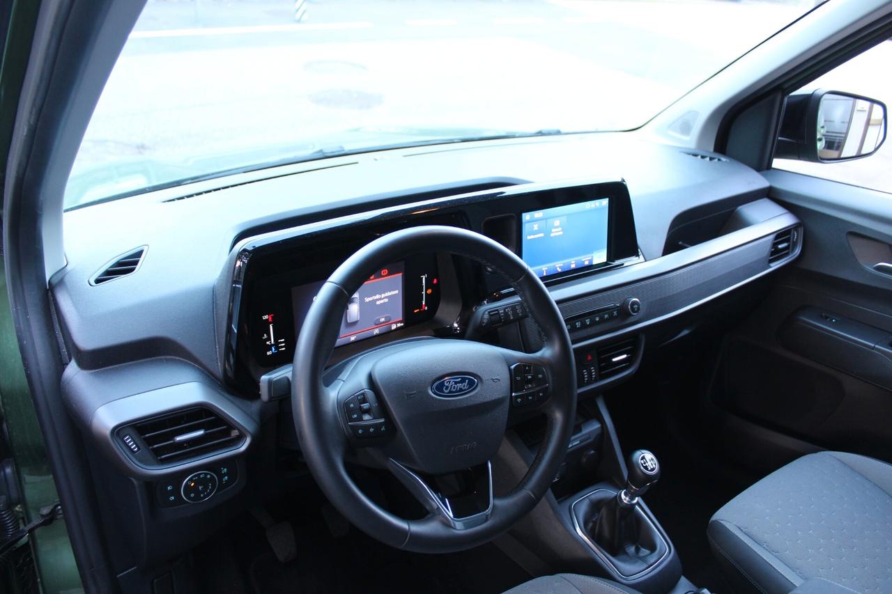 Ford Tourneo Courier 1.0 EcoBoost Titanium