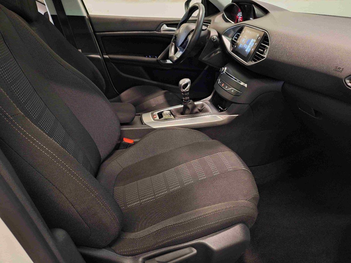 PEUGEOT 308 SW 1.6 bluehdi GT Line 120cv - TETTO PANORAMICO - VETRI SC. GARANZIA