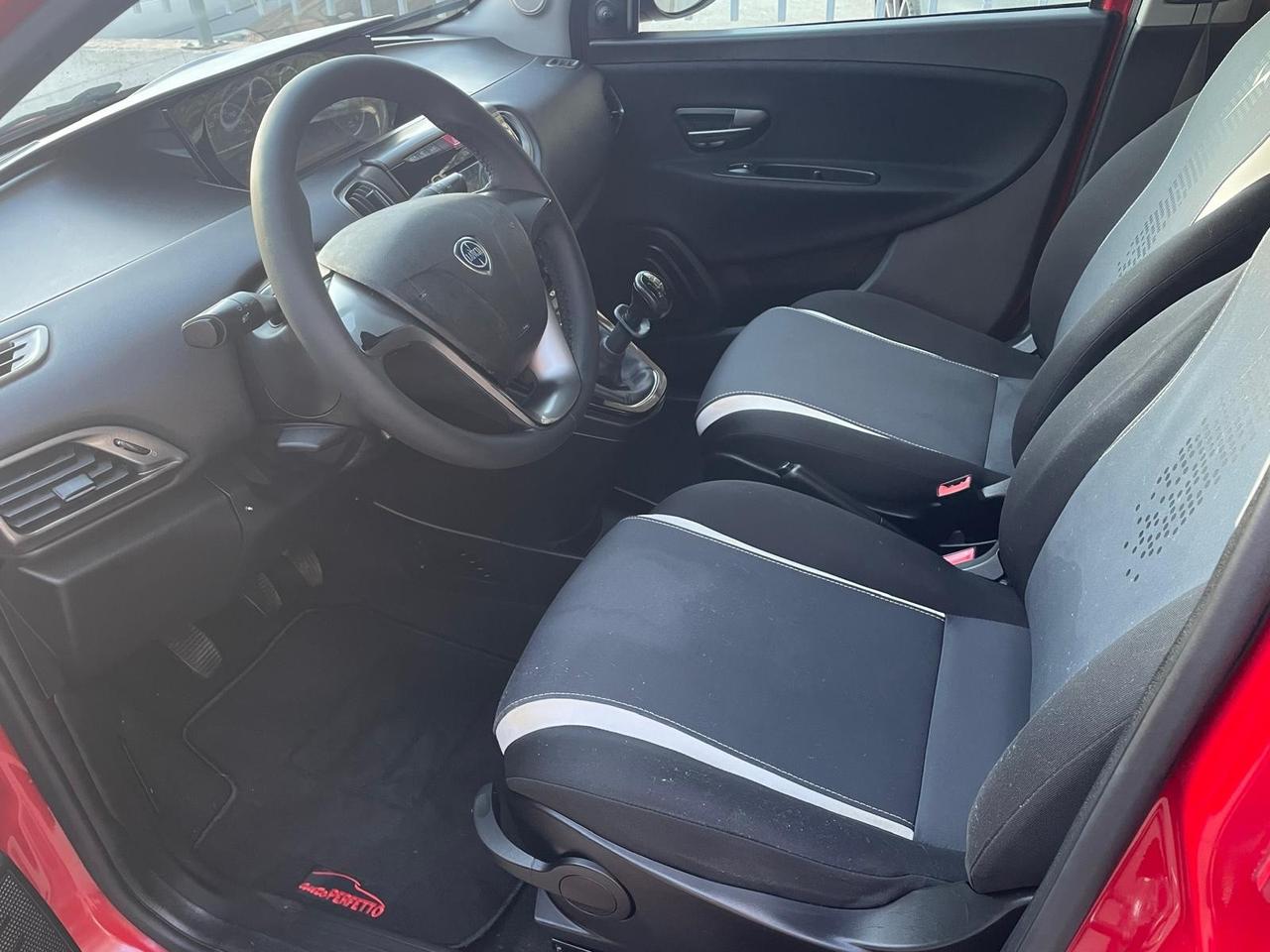 Lancia Ypsilon 1.2 69 CV 5 porte GPL Ecochic Elefantino