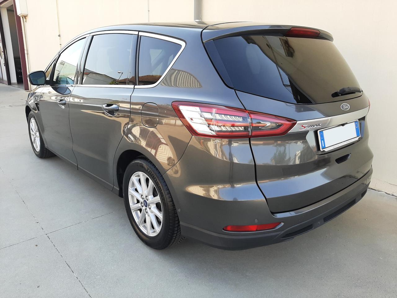 Ford S-Max 2.0 TDCi 150CV Powershift Titanium