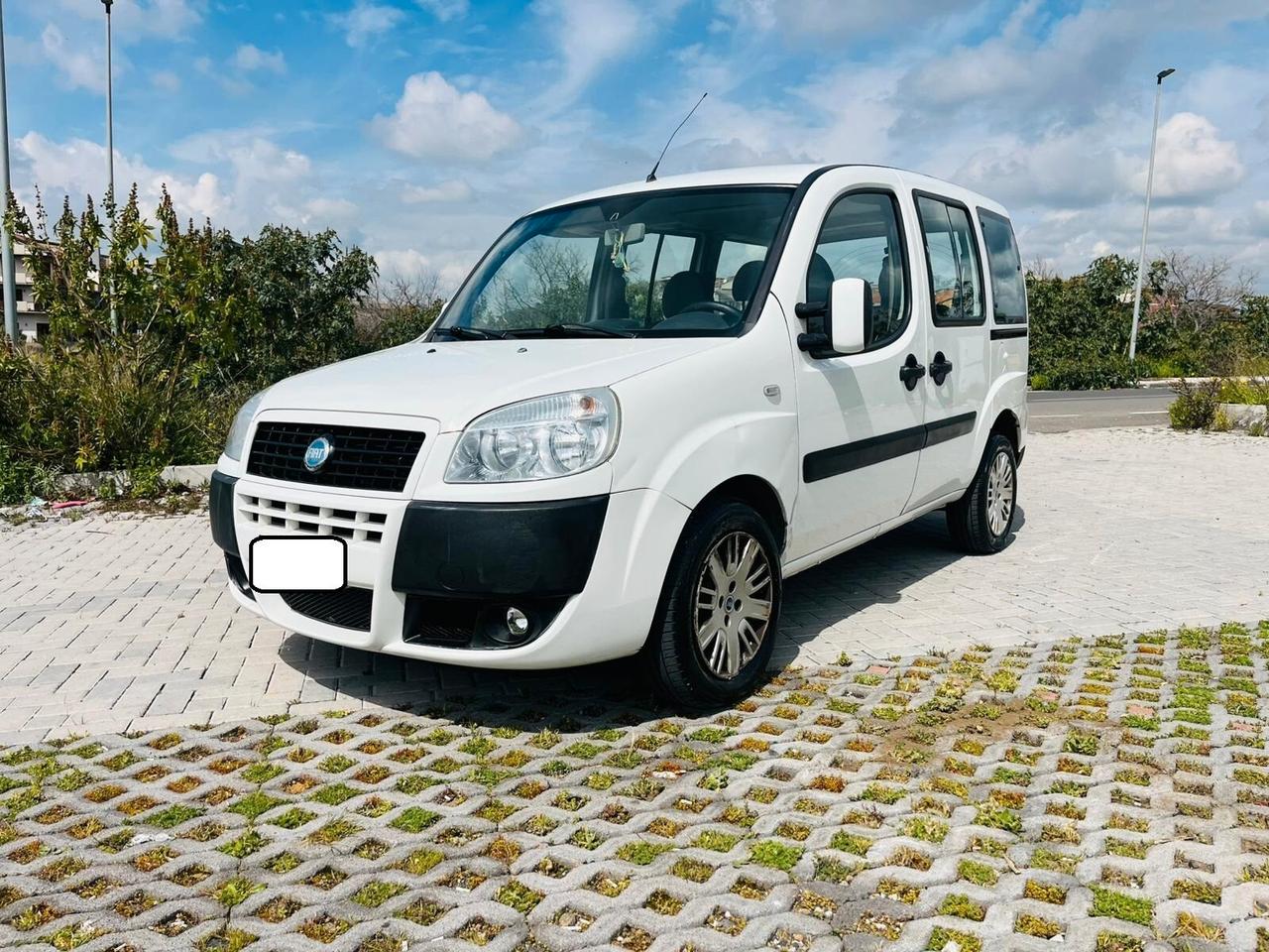 Fiat Doblo 1.3MLJT 5 POSTI VETTURA COME NUOVO