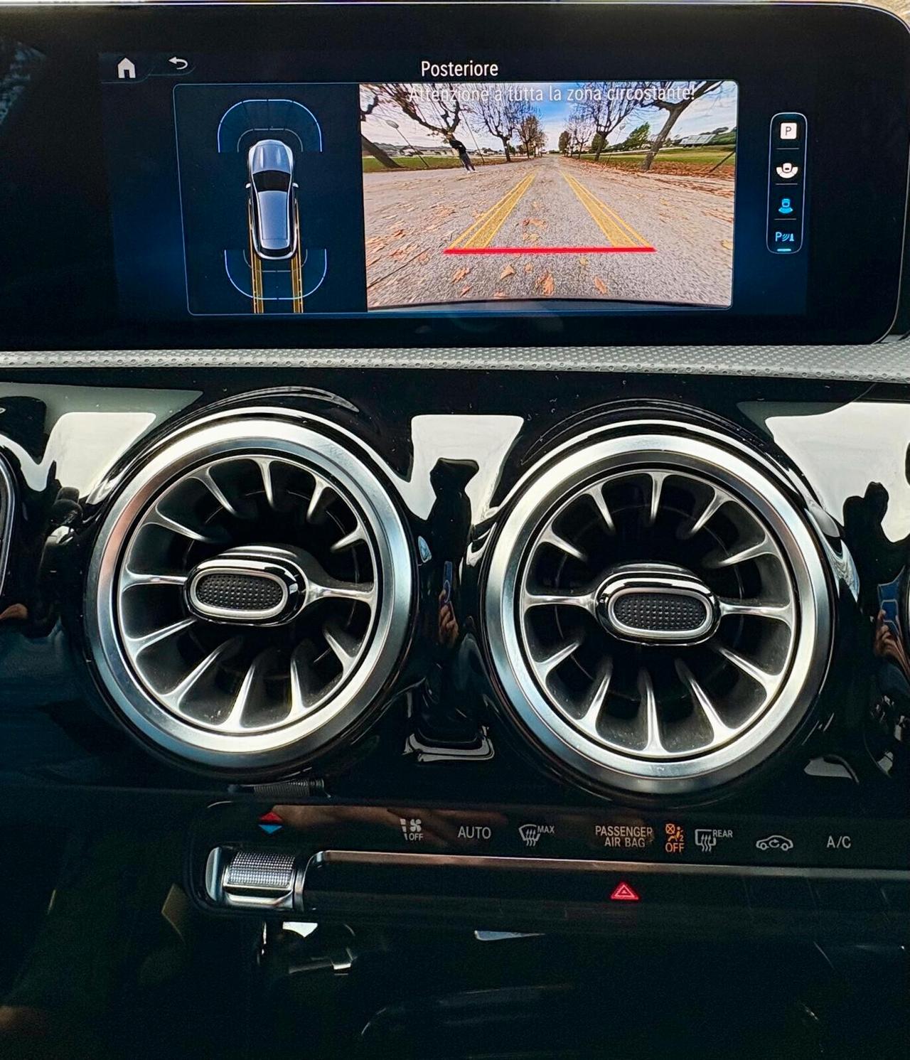 Mercedes-benz CLA 180 Automatic Shooting Brake AMG Line Premium