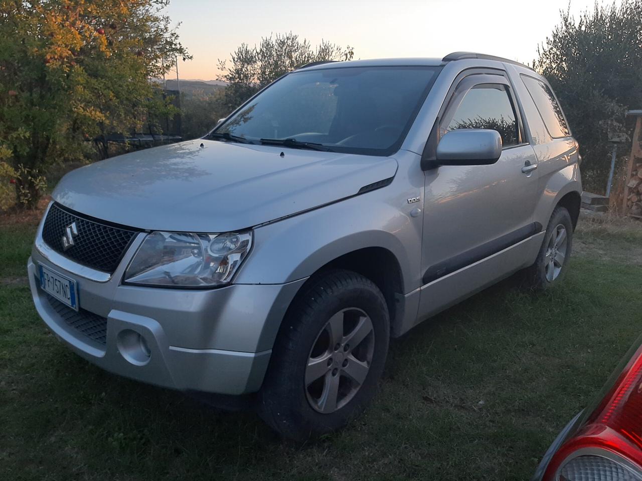 Suzuki Grand Vitara 1.9 DDiS 3 porte MOTORE RUMOROSO