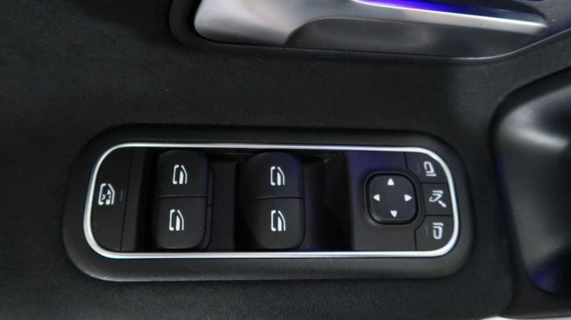 Mercedes-Benz Classe A A 180 d Premium Night edition auto