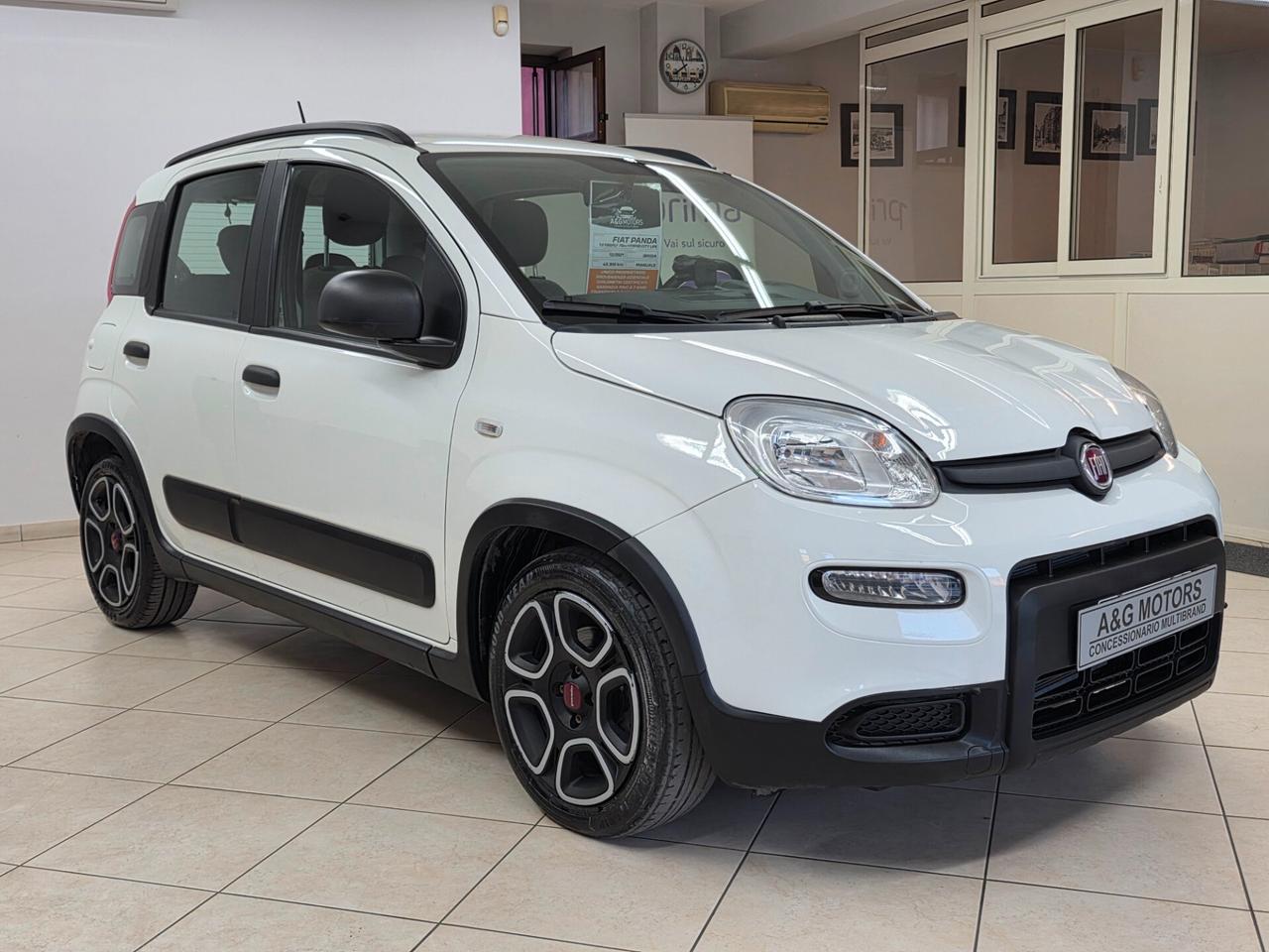 FIAT PANDA 1.0 FireFly S&S Hybrid CITY LIFE