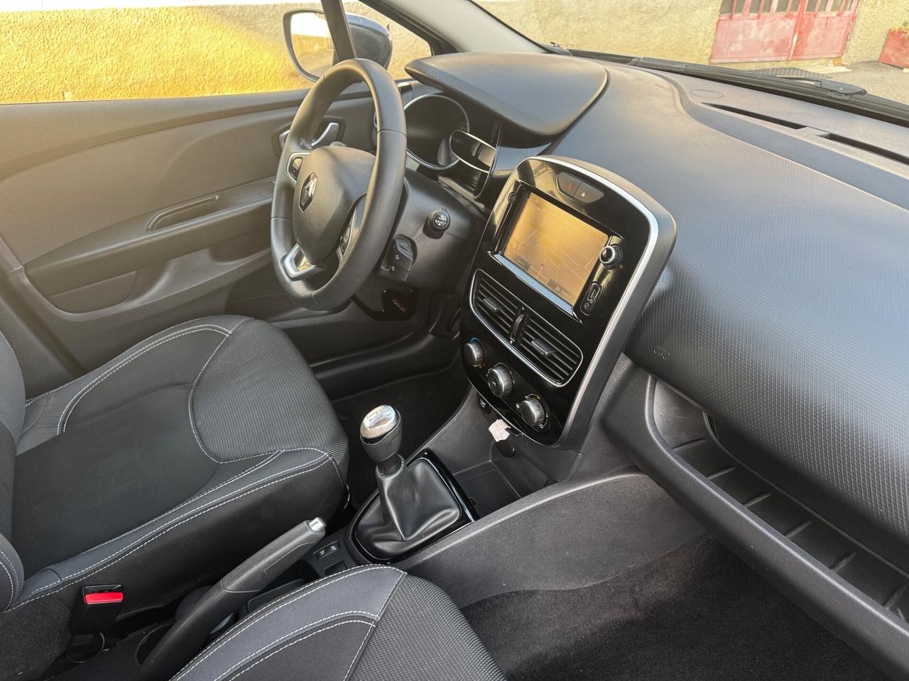 Renault Clio TCe 90 CV GPL 5 porte neopatentati