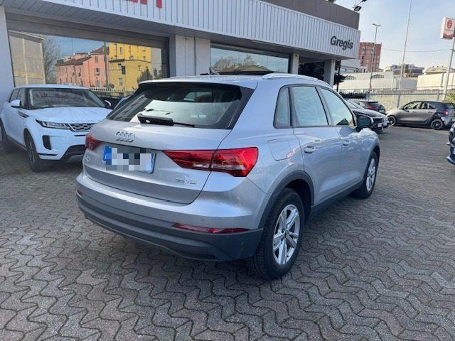 AUDI Q3 2.0 TDI 150 CV S tronic Business TETTO PANORAMICO