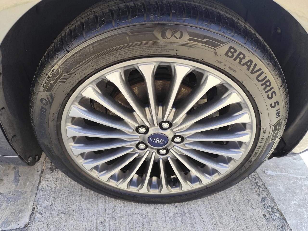 Ford Mondeo Full Hybrid 2.0 187 CV eCVT 4 porte Titanium Business