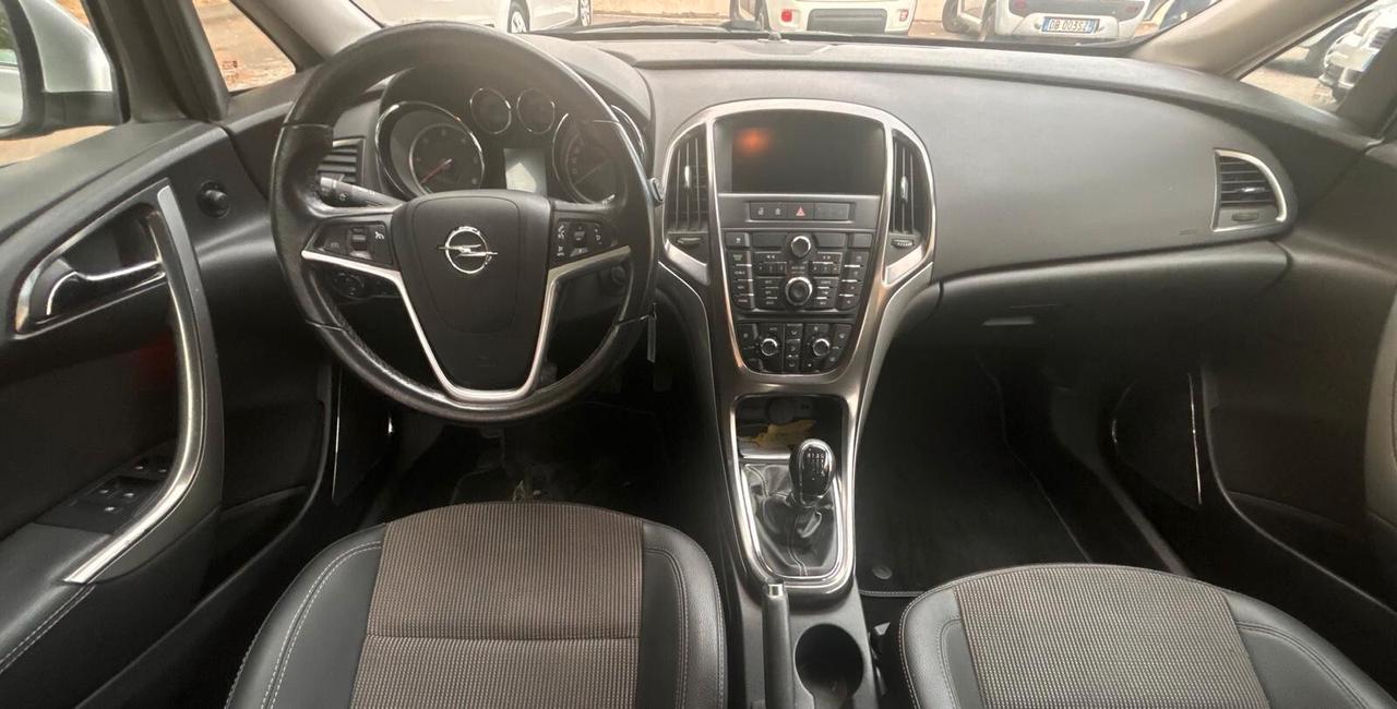 Opel Astra 1.7 CDTI 110CV Sports Tourer Cosmo SW