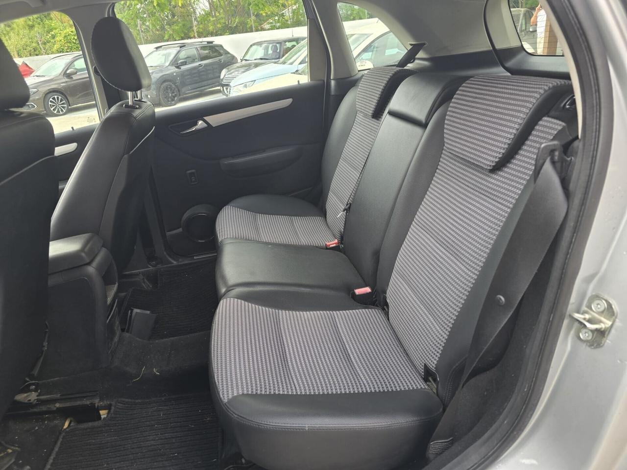 Mercedes-benz B 180 CDI