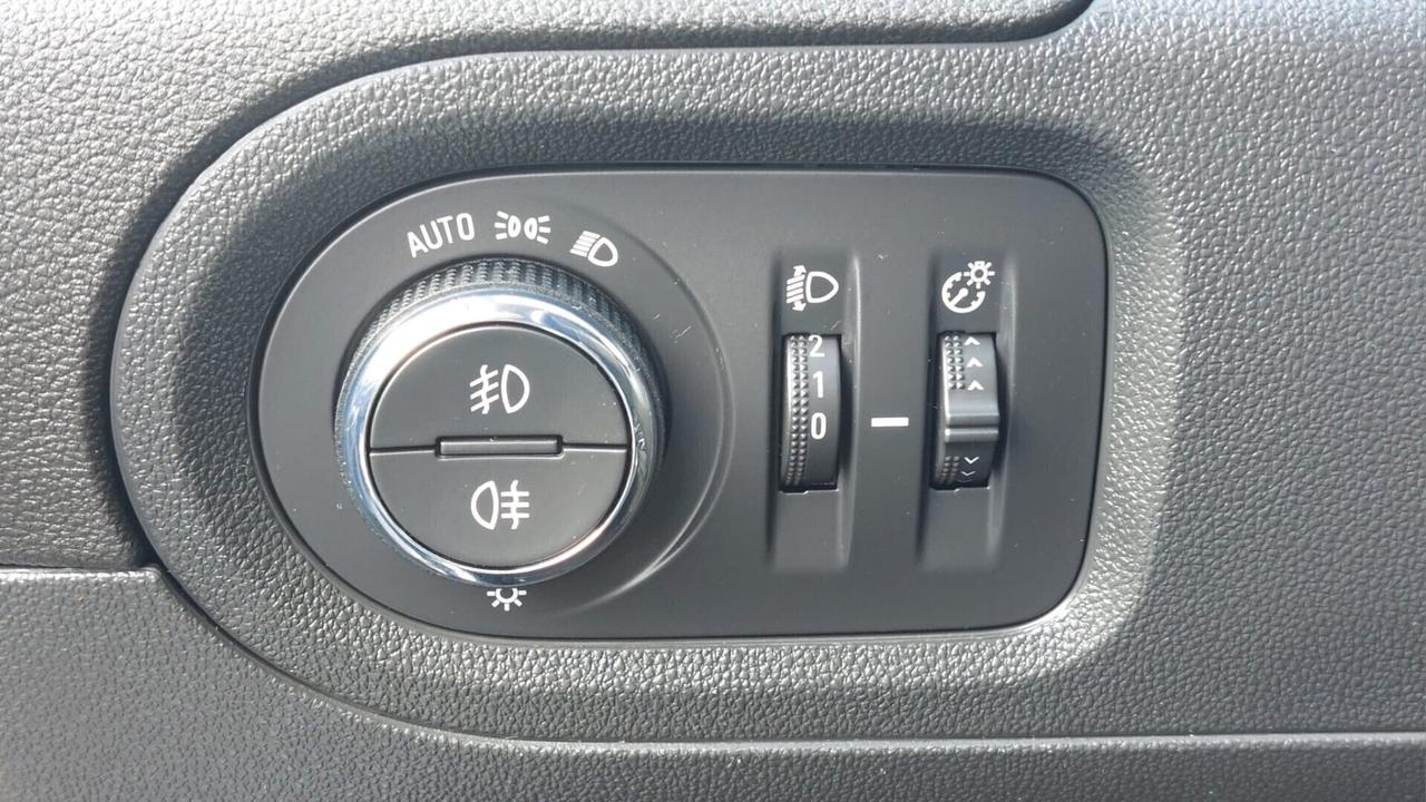Opel Grandland X 1.5 Diesel Automatica Neopatentati