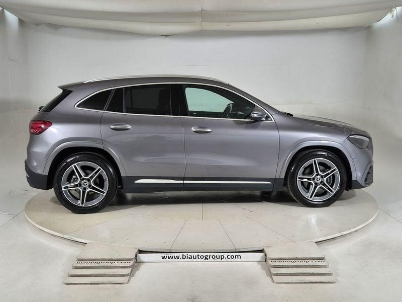 Mercedes-Benz GLA GLA-H247 2023 200 d AMG Line Premium Plus auto