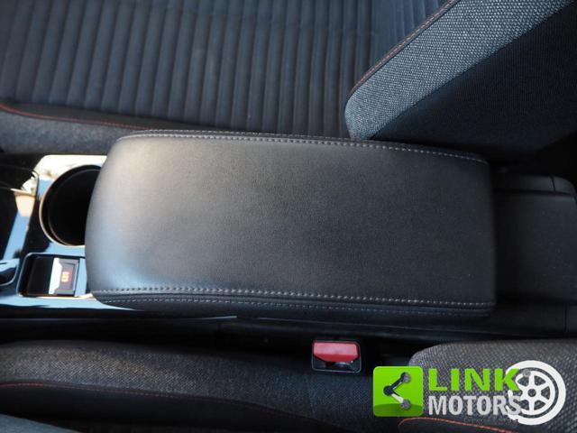 PEUGEOT 2008 motore elettrico 136 CV Active