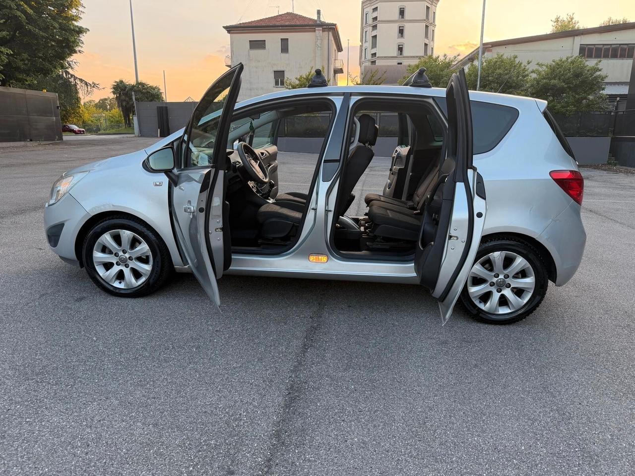 Opel Meriva 1.4 100CV Cosmo
