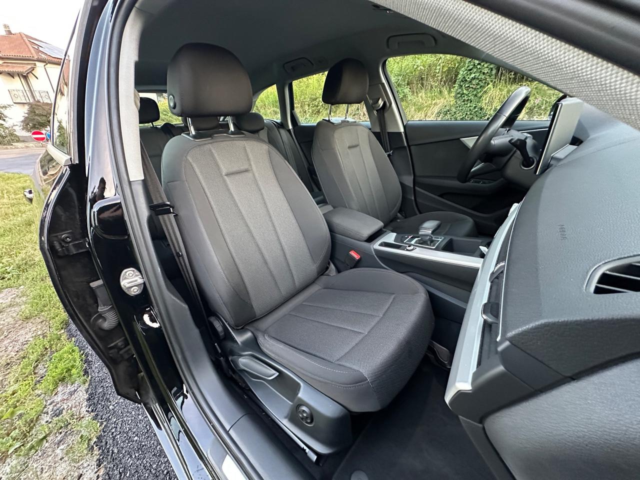 Audi A4 Avant 40 TDI quattro S tronic Business Advanced