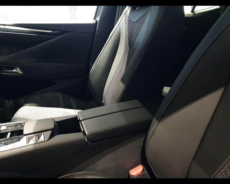 DS DS4 2ª serie E-Tense 225 Cross Trocadero