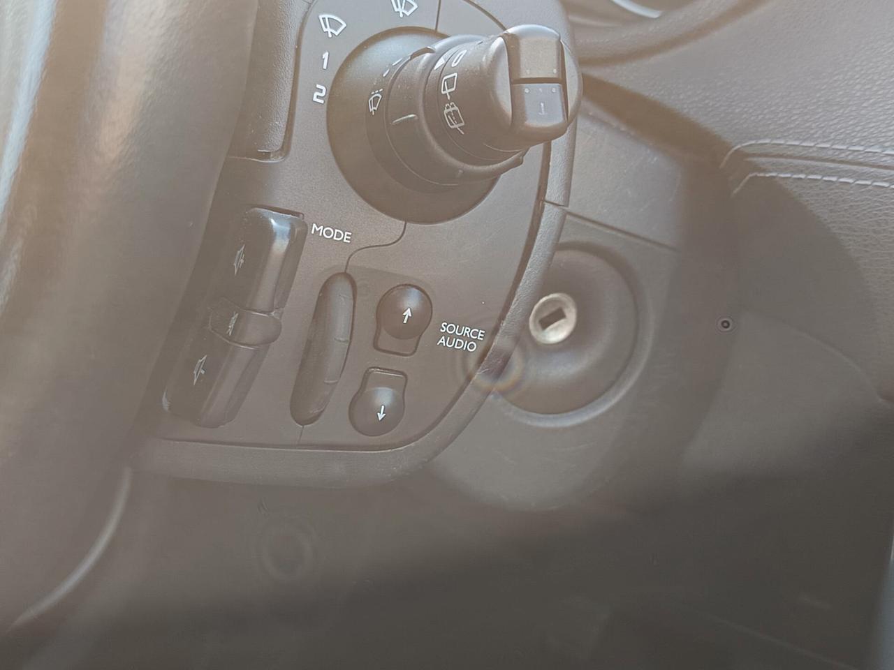 Renault Clio 2010 - 1.2 16V 3 porte 20th Anniversario Lb automobili