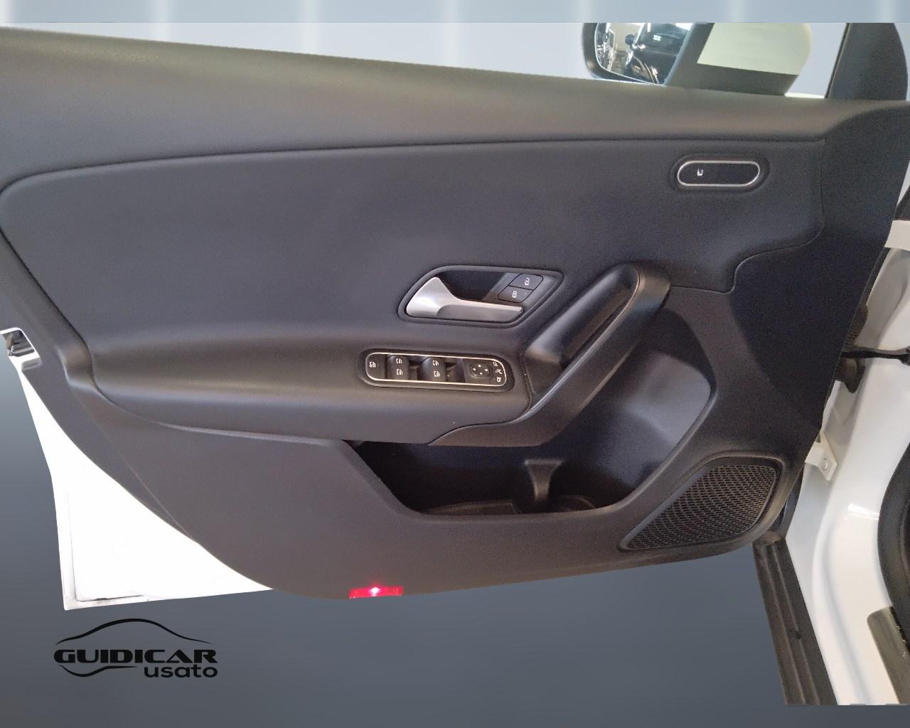 Mercedes-Benz Classe A - W177 2023 - A 180 d Advanced auto