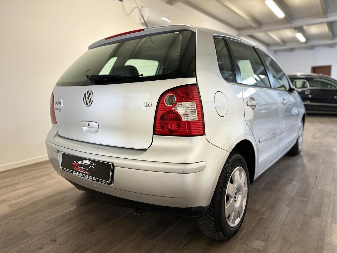 Volkswagen Polo 1.4 16V 5p. Comfortline AUTOMATICA NEOPATENTATI