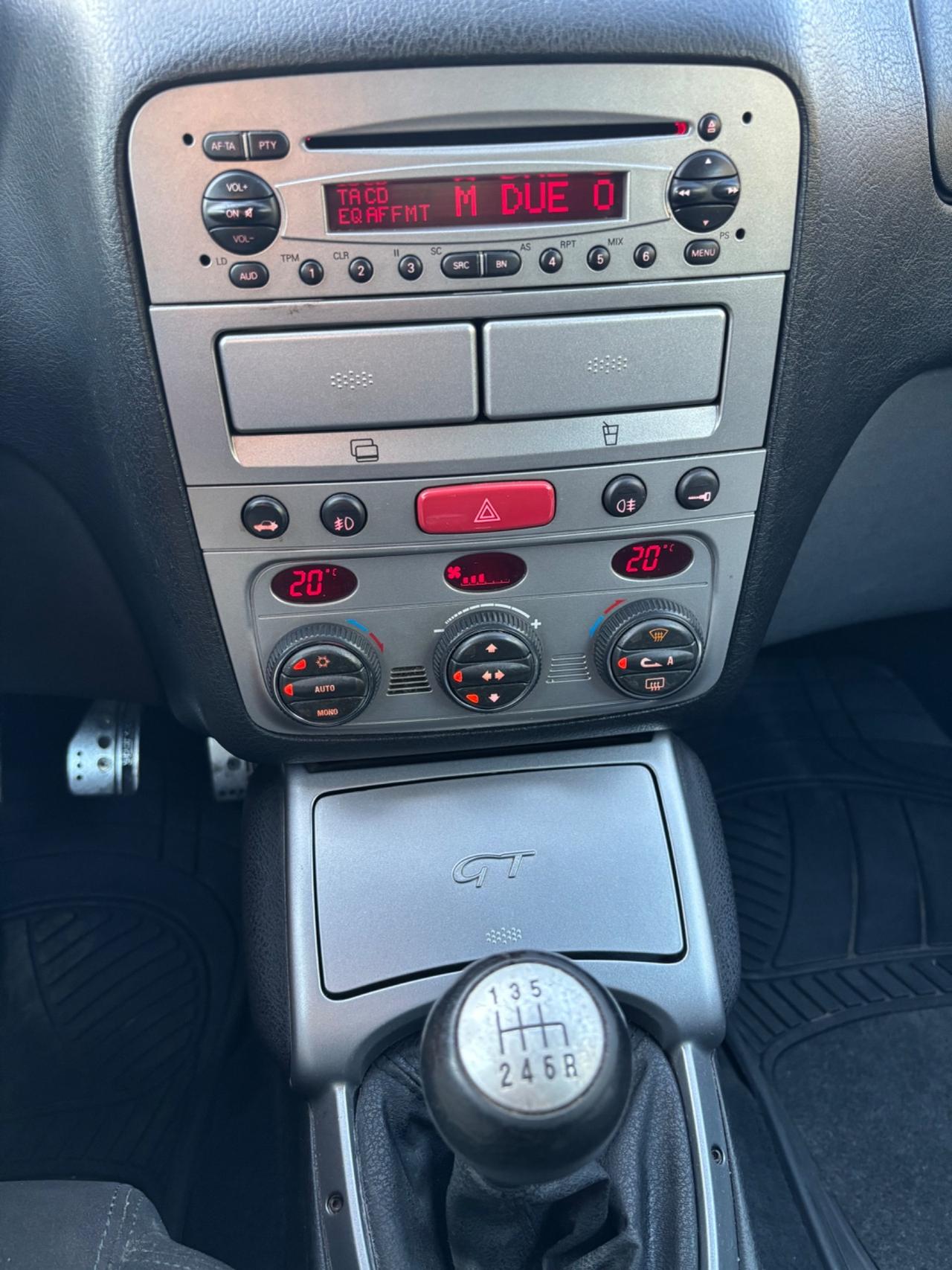 Alfa Romeo GT 1.9 JTDM 16V Progression Black Line