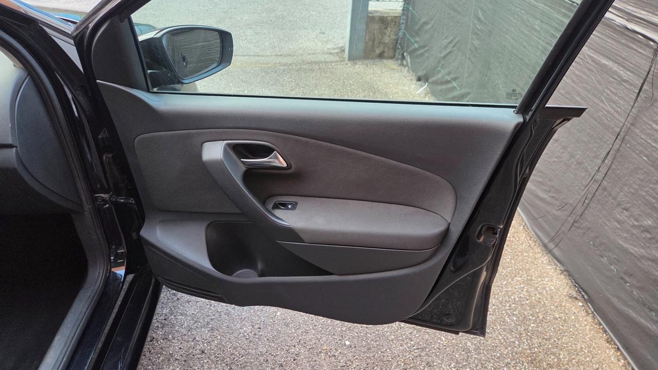 Volkswagen Polo 1.4 5 porte Highline
