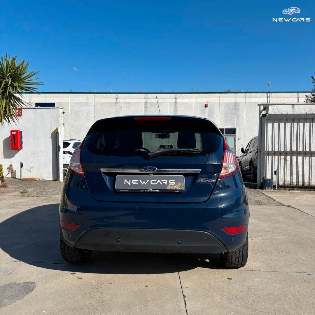 Ford Fiesta 1.5 TDCi 75CV 5 porte Titanium
