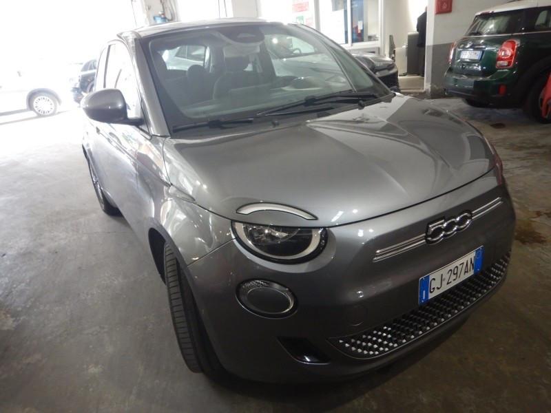 Fiat 500 500e Berlina 42 kWh Icon +