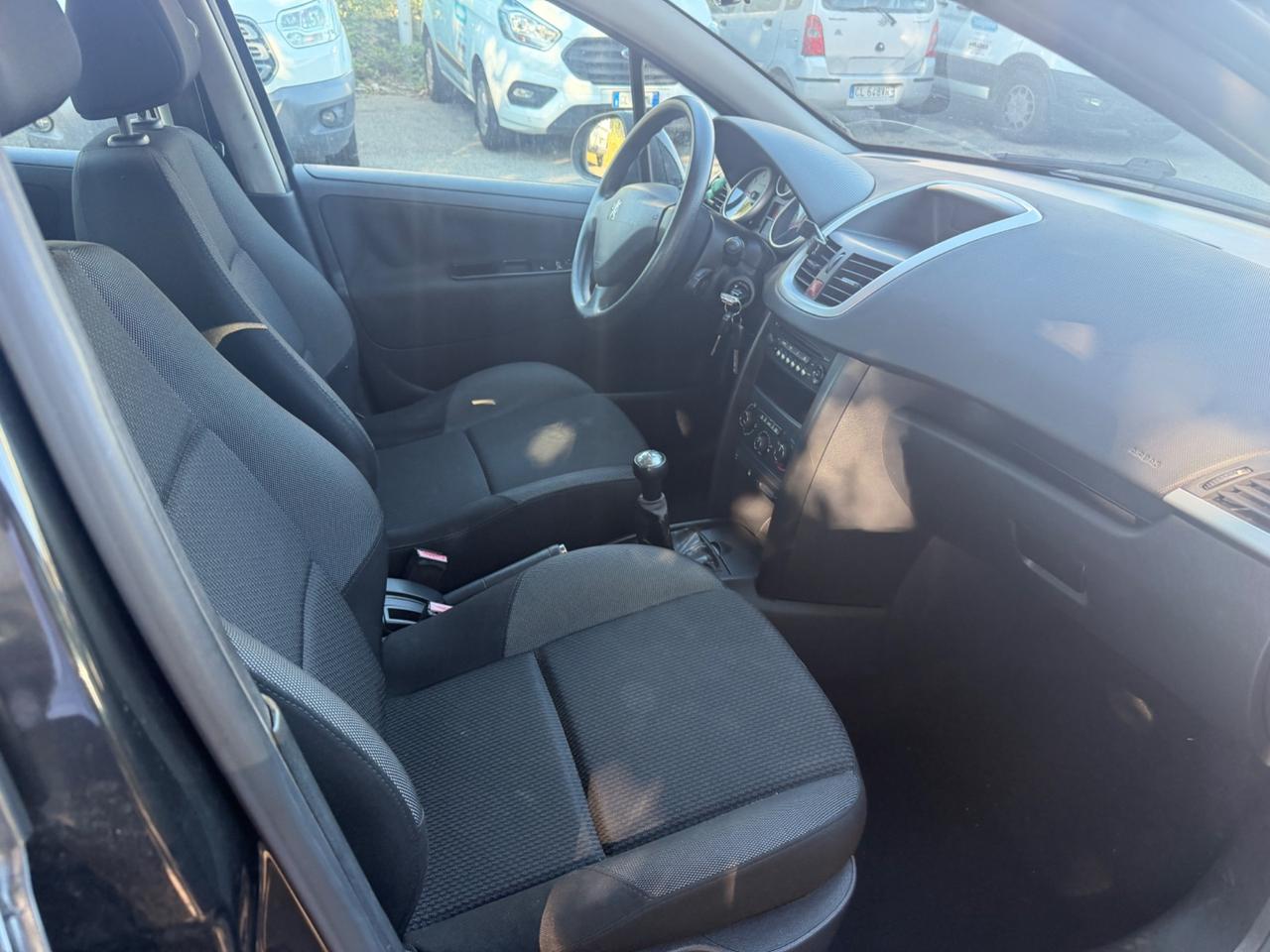 Peugeot 207 1.4 VTi 95CV EURO5A NEOPATENTATI