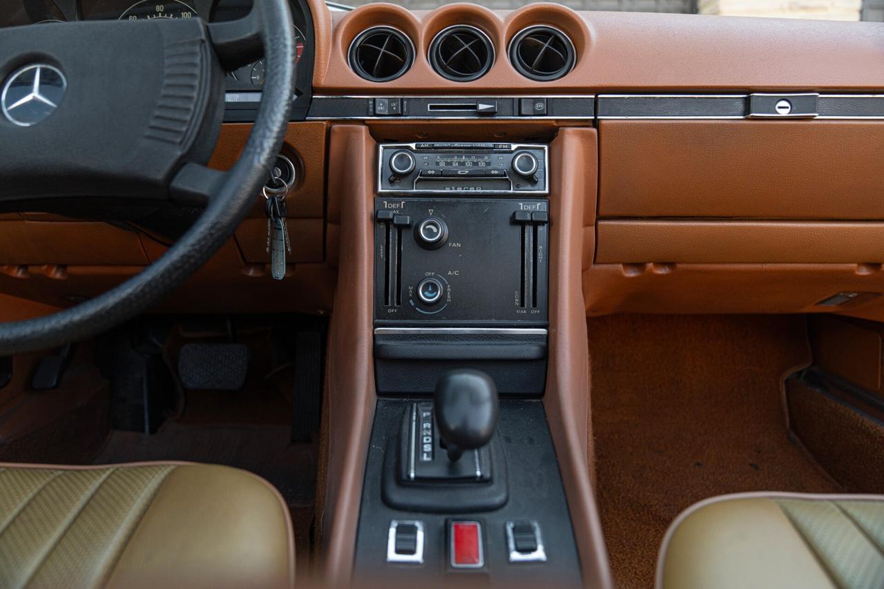 1977 MERCEDES-BENZ SL 450 MER00367