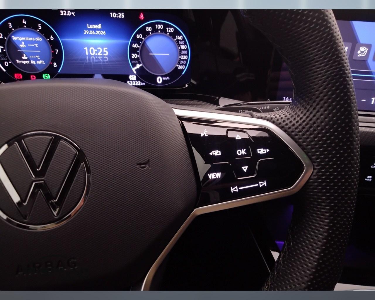VOLKSWAGEN Golf VIII 2020 - Golf 1.5 etsi evo R-Line 150cv dsg