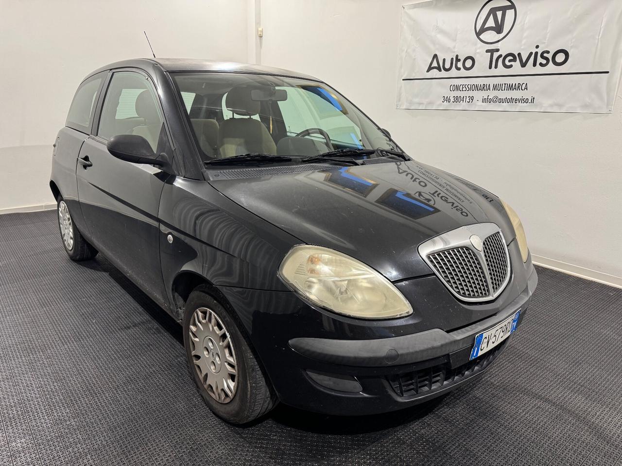 Lancia Ypsilon 1.2 16V Argento