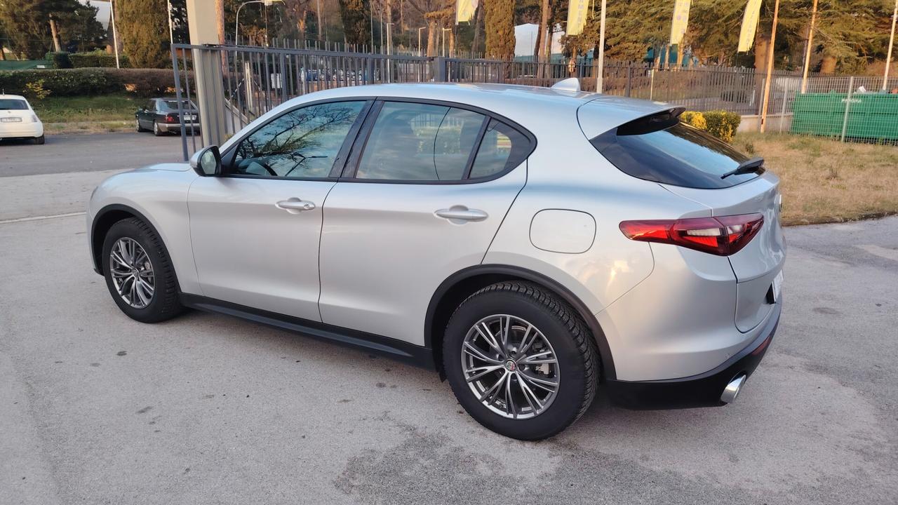Alfa Romeo Stelvio 2.2 Turbodiesel 160 CV AT8 RWD Business