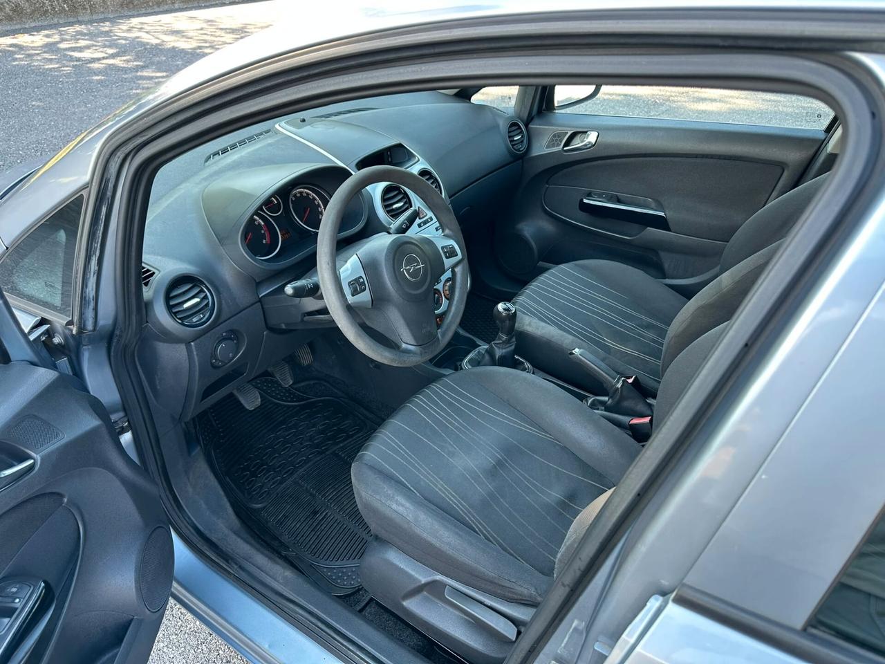 Opel Corsa 1.2 5 porte Enjoy
