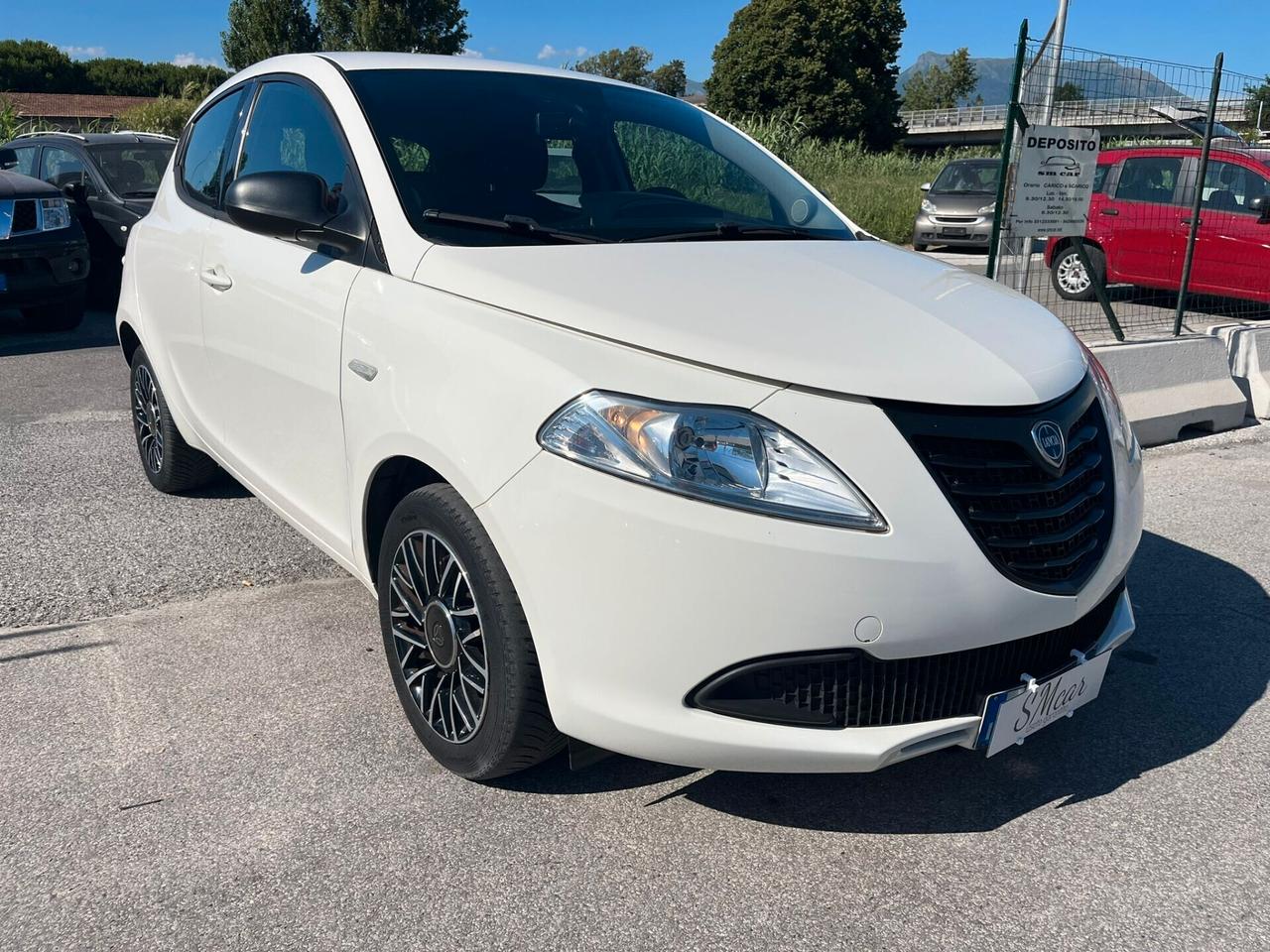 Lancia Ypsilon 1.2 69 CV 5 porte GPL Ecochic S Momodesign