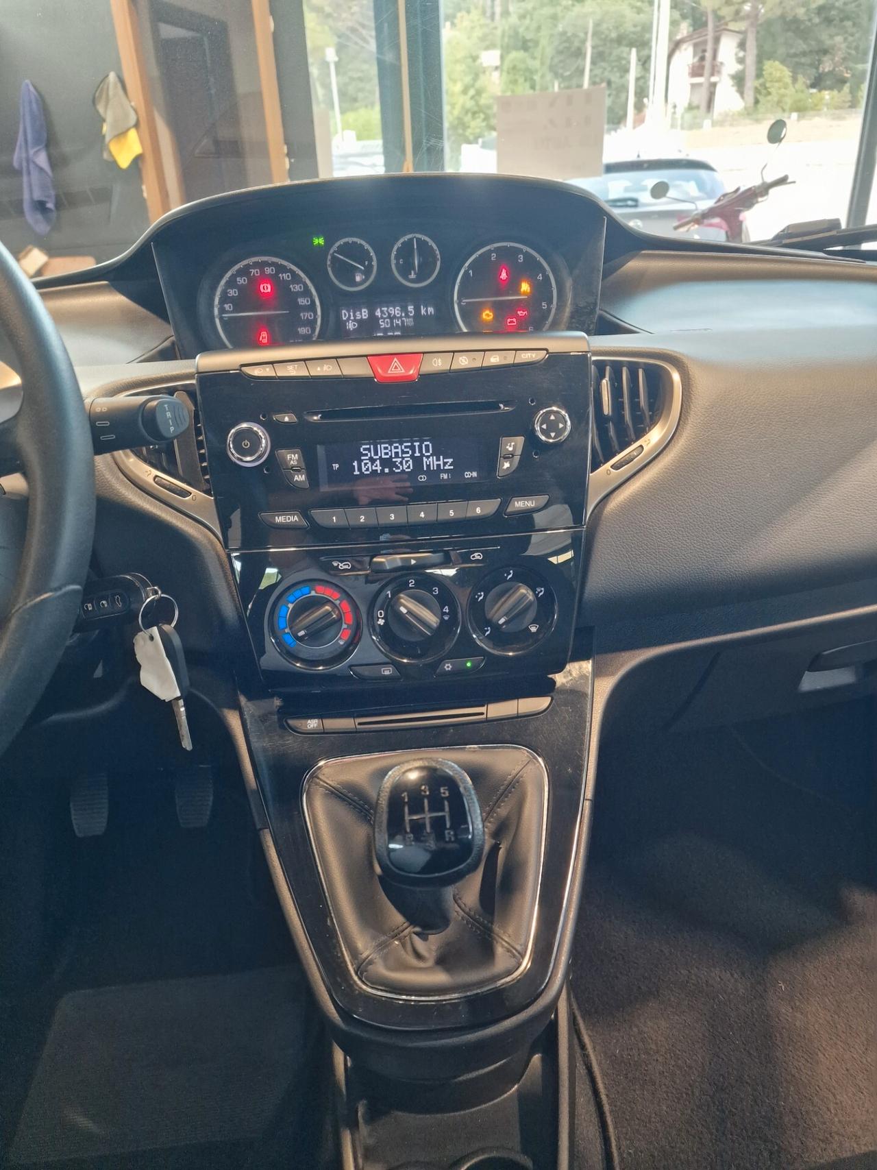 Lancia Ypsilon 1.3 MJT 50 mila chilometri