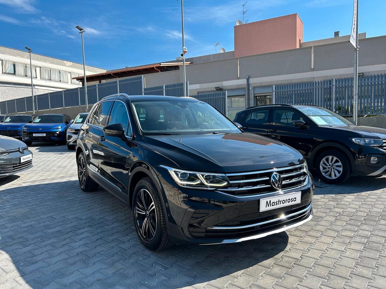 Volkswagen Tiguan 2.0 TDI 150 CV SCR DSG Elegance