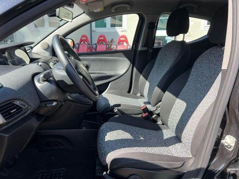 Lancia Ypsilon 1.0 FireFly 5 porte S&S Hybrid Alberta Ferretti
