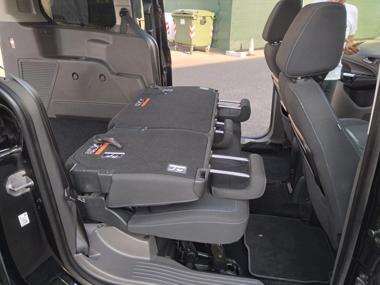 Ford Tourneo Connect Gran Active 1.5 EcoBlue 120 CV S&S Aut.x neopatentati