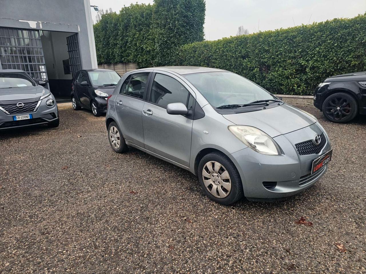Toyota Yaris 1.0 5 porte Sol